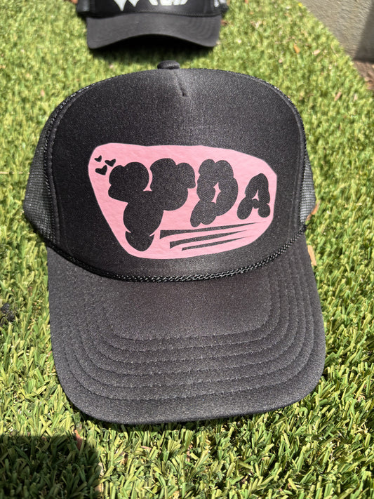 BLACK PINK OUTLINED YDA TRUCKER HAT
