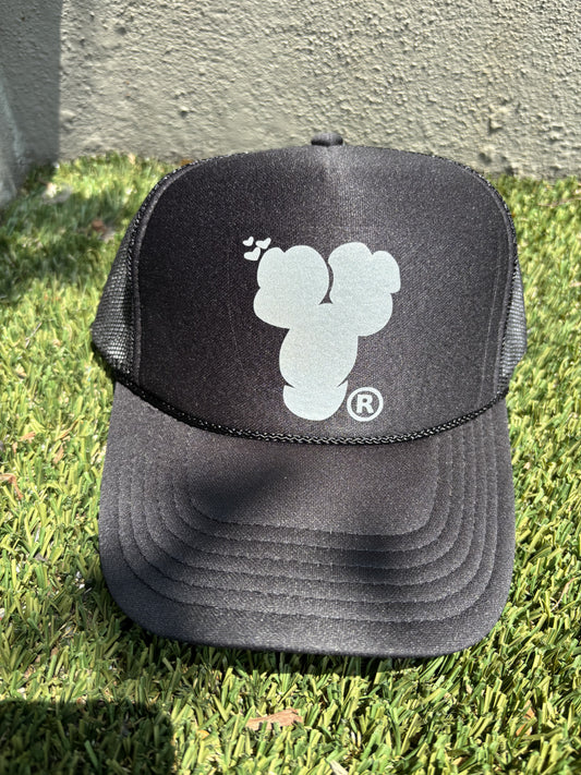 BIG REFLECTOR MAIN YDA LOGO TRUCKER HAT