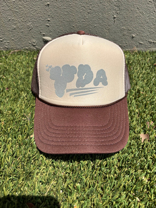 BROWN COCOA REFLECTIVE YDA TRUCKER HAT